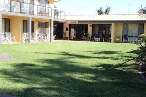 Admirals Lodge - Accommodation Sunshine Coast 2