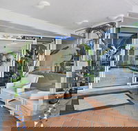 Beachside Resort - Kawana Waters - Accommodation Sunshine Coast