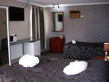 Estelle Kramer Motor Inn - Accommodation Sunshine Coast 4