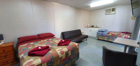 Pinjarra Caravan Park & Cabins - Accommodation Sunshine Coast 6