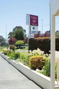 Colonial Lodge Motor Inn Yass - Accommodation Sunshine Coast 3