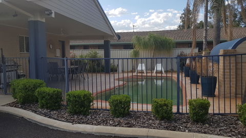 Edward Parry Motel & Apartments - Accommodation Sunshine Coast 4