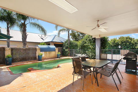 Edward Parry Motel & Apartments - Accommodation Sunshine Coast 0