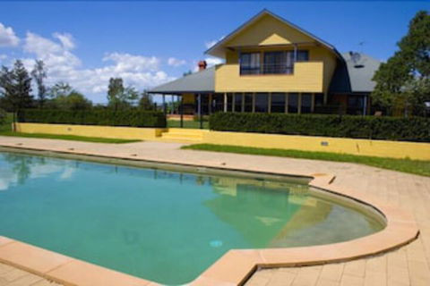 Tranquil Vale Vineyard & Cottages - Accommodation Sunshine Coast 3