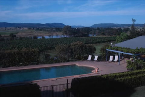 Tranquil Vale Vineyard & Cottages - Accommodation Sunshine Coast 2