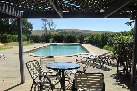 Tranquil Vale Vineyard & Cottages - Accommodation Sunshine Coast 1