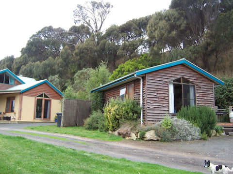 Eastern Reef Cottages - Accommodation Sunshine Coast 2