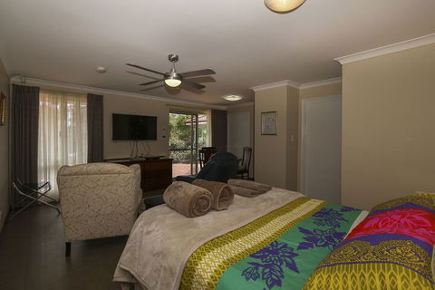 The Good Life B & B - Accommodation Sunshine Coast 3