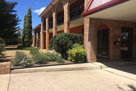 Idlewilde Town & Country Motor Inn - Accommodation Sunshine Coast 2