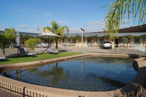 Bell Tower Motor Inn - Accommodation Sunshine Coast 4