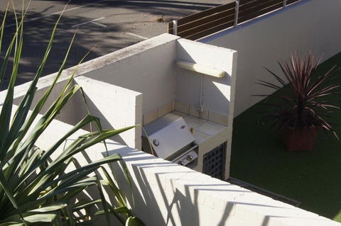 Noosa Parade Holiday Inn - Accommodation Sunshine Coast 6