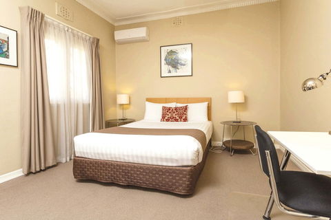 Globe Apartments - Accommodation Sunshine Coast 5