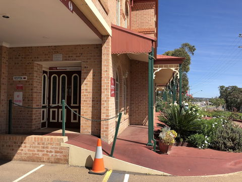 Heritage Motor Inn Goulburn - Accommodation Sunshine Coast 2