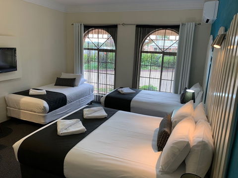 Heritage Motor Inn Goulburn - Accommodation Sunshine Coast 5