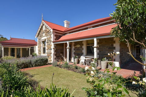 Trafalgar Premium Vintage Suites - Accommodation Sunshine Coast 5