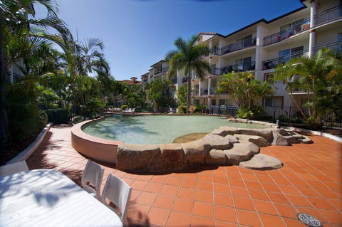 Blue Water Bay Luxury Villas - Accommodation Sunshine Coast 6