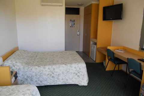 Cottonwood Motor Inn - Accommodation Sunshine Coast 4