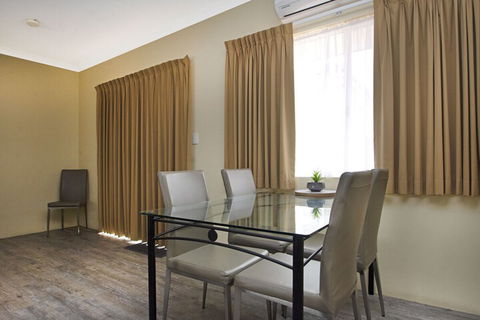 Gale Street Motel And Villas - Accommodation Sunshine Coast 6