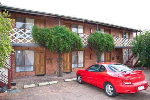 Diamond House Heritage Restaurant & Motor Inn - Accommodation Sunshine Coast 1