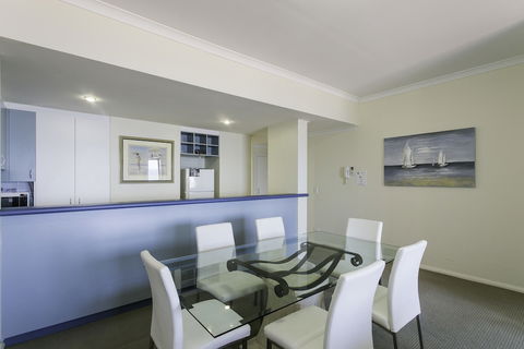 Boardwalk By Rockingham Apartments - Accommodation Sunshine Coast 3