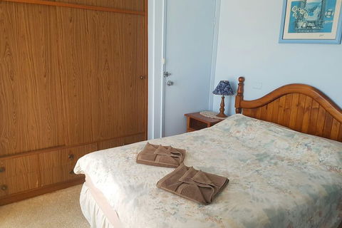 Lake Front Motel - Accommodation Sunshine Coast 5