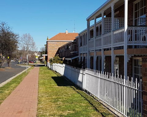 Golden Age Motor Inn Queanbeyan - Accommodation Sunshine Coast 1
