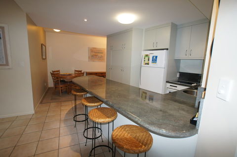 Windward Passage Holiday Apartments - Accommodation Sunshine Coast 5