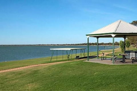 Barmera Lake Resort Motel - Accommodation Sunshine Coast 2