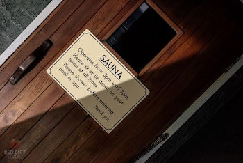 Attunga Alpine Lodge And Apartments - Accommodation Sunshine Coast 4