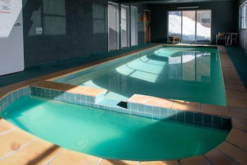 Attunga Alpine Lodge And Apartments - Accommodation Sunshine Coast 2