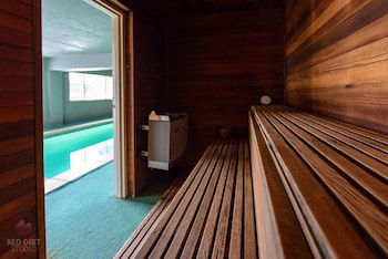 Attunga Alpine Lodge And Apartments - Accommodation Sunshine Coast 3