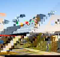 New England Motor Lodge - Accommodation Sunshine Coast