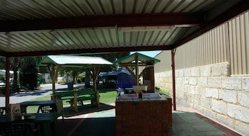 Acclaim Kingsway Tourist Park - Accommodation Sunshine Coast 4