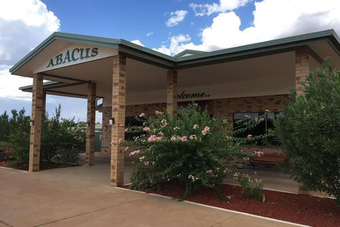 Abacus Motel - Accommodation Sunshine Coast 1