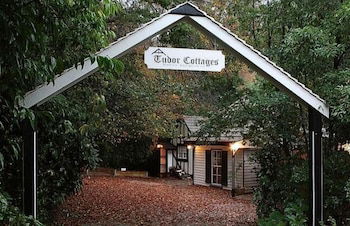 Tudor Cottages Mt Dandenong - Accommodation Sunshine Coast 1