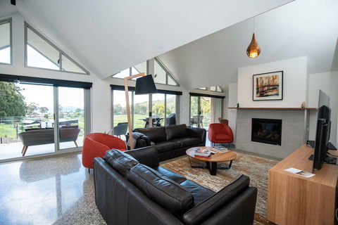 Adventure Bay Retreat - Accommodation Sunshine Coast 6