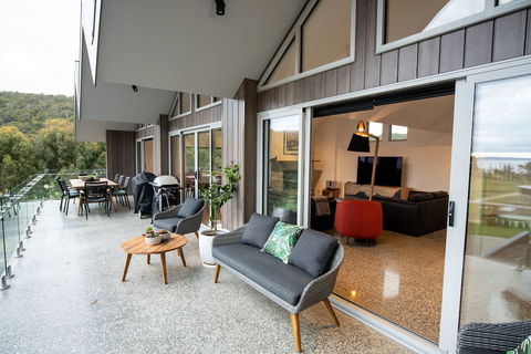 Adventure Bay Retreat - Accommodation Sunshine Coast 2