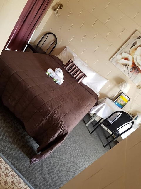 Windsor Hotel Dalby - Accommodation Sunshine Coast 2