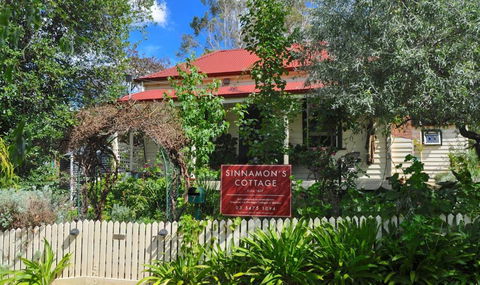 Sinnamons Cottage - Accommodation Sunshine Coast 6