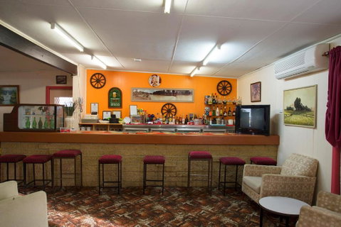 Artesian Motor Inn - Accommodation Sunshine Coast 4