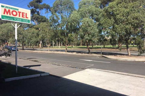 Parkville Motel - Accommodation Sunshine Coast 3