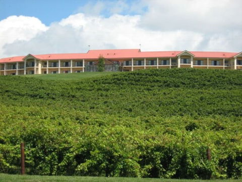 Turners Vineyard Motel And Function Centre - Accommodation Sunshine Coast 0