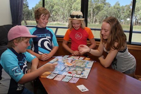 Mildura Houseboats - Accommodation Sunshine Coast 2