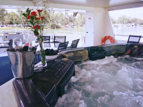 Mildura Houseboats - Accommodation Sunshine Coast 0