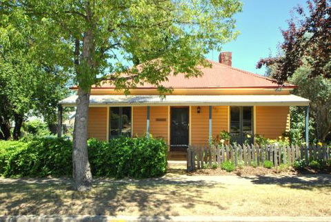 Cooma Cottage - Accommodation Sunshine Coast 5