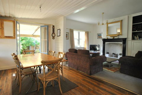 Cooma Cottage - Accommodation Sunshine Coast 3