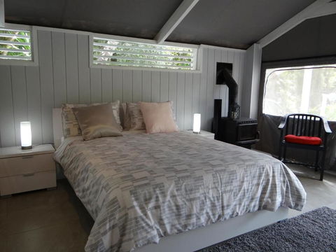 Eumundi Yacht Club B & B - Accommodation Sunshine Coast 1