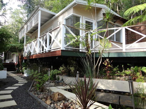 Eumundi Yacht Club B & B - Accommodation Sunshine Coast 6