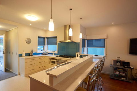 Bridport Holiday Rental - Accommodation Sunshine Coast 6