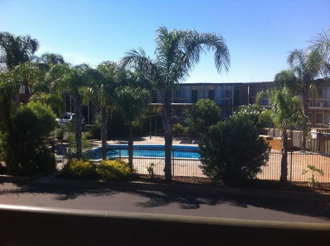 Westland Hotel Motel - Accommodation Sunshine Coast 4